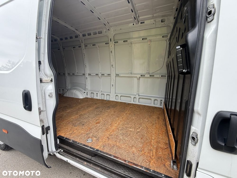 Iveco Daily 35S16 - 12