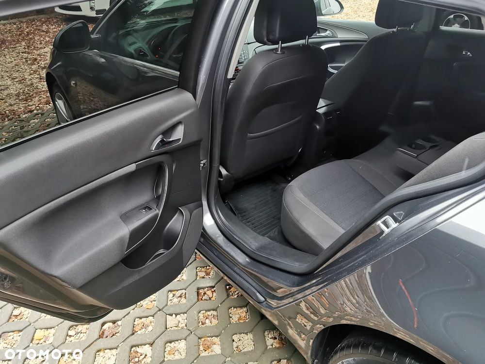 Opel Insignia 2.0 CDTI Design Edition - 16