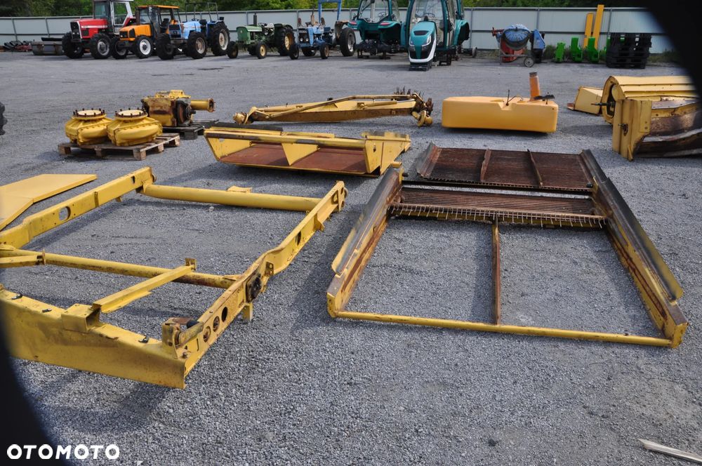 WAŁ PÓŁOŚ KOŁO PASOWE NEW HOLLAND TF 78 TX66 - 15