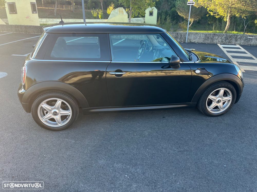 MINI 3 Portas One D - 5
