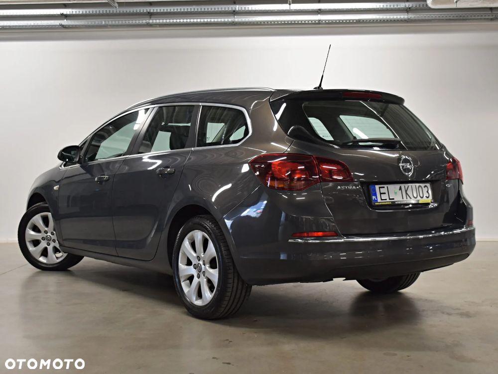 Opel Astra 1.7 CDTI Cosmo - 4