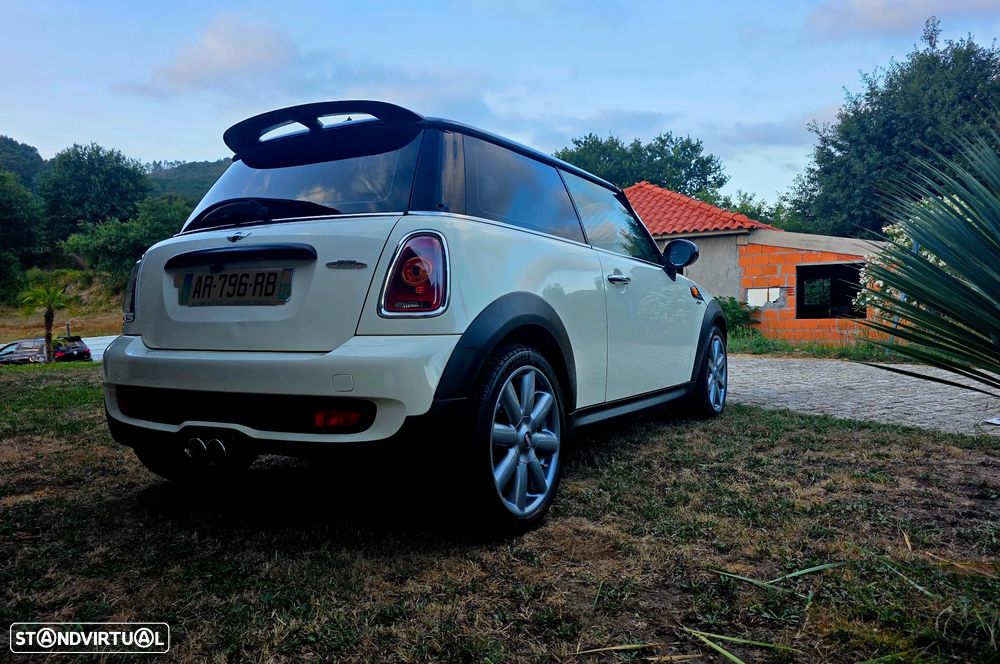 MINI 3 Portas Cooper D - 3