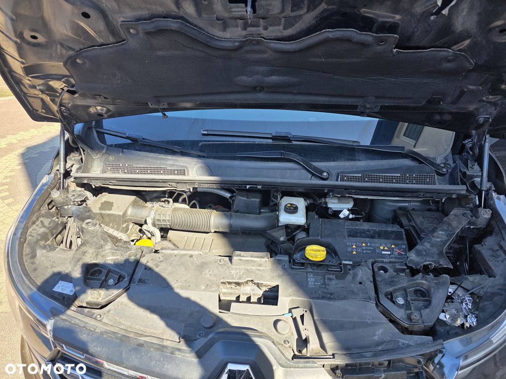 Renault Trafic 2.0 dCi EDC - 8