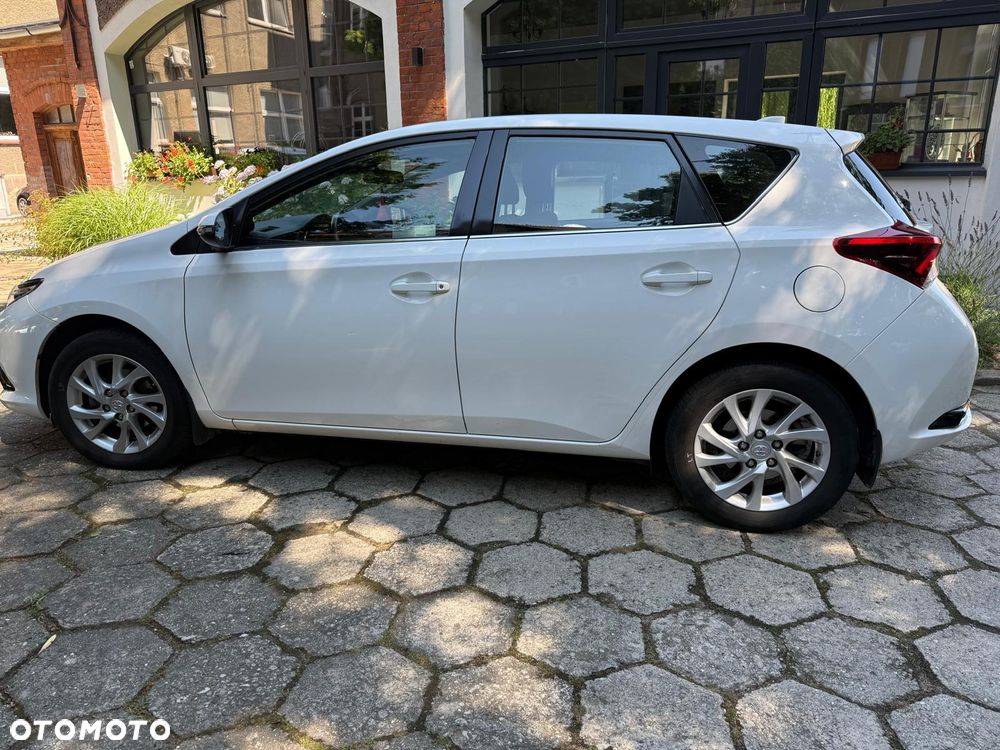 Toyota Auris 1.6 Classic Plus - 6