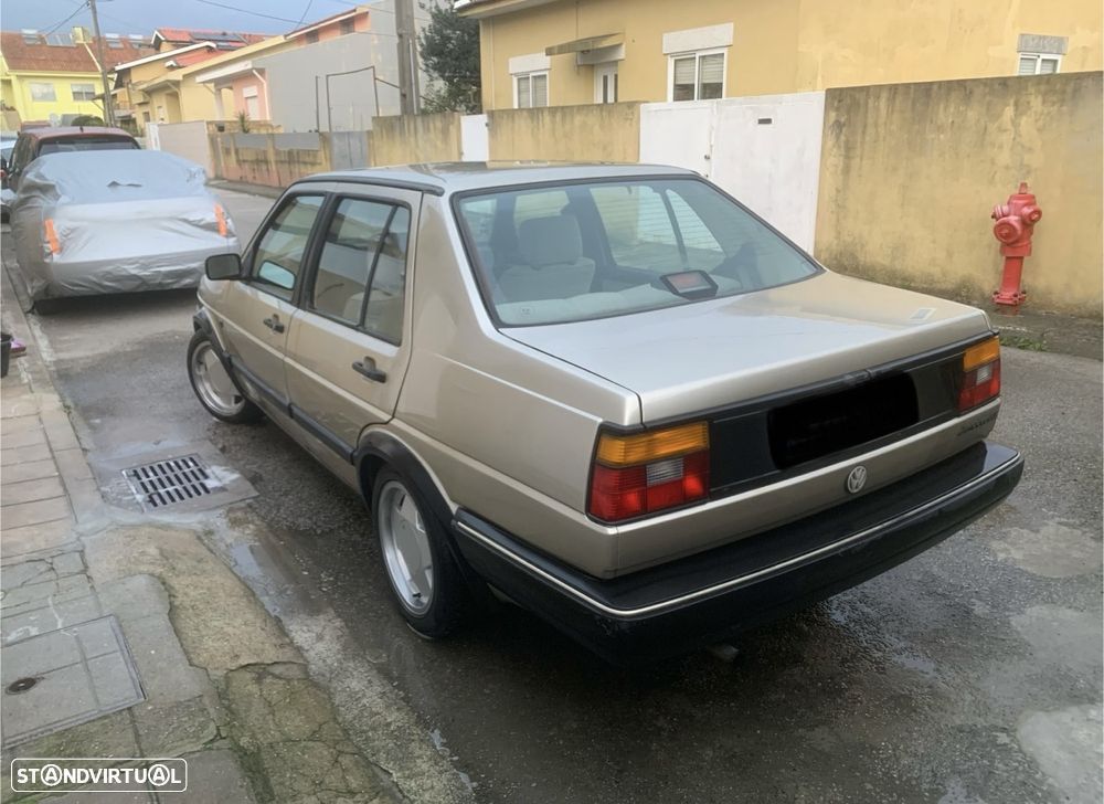 VW Jetta 1.6 CL+ - 4