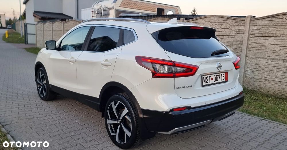 Nissan Qashqai 1.2 DIG-T Xtronic TEKNA+ - 3