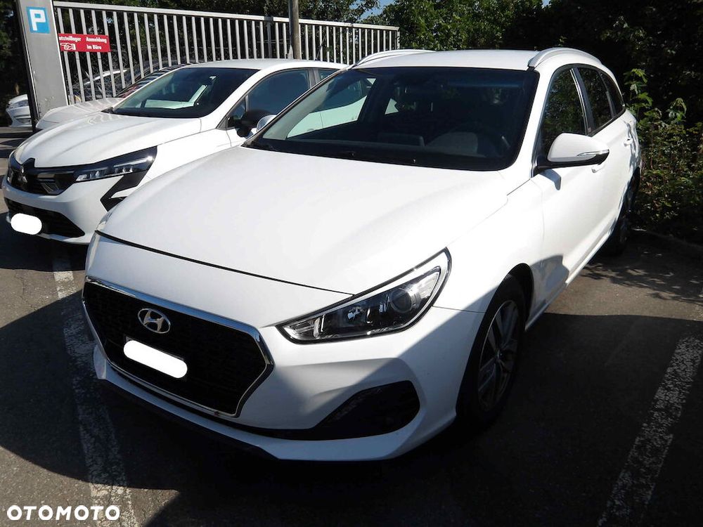Hyundai i30 1.6 CRDI Comfort DCT - 2