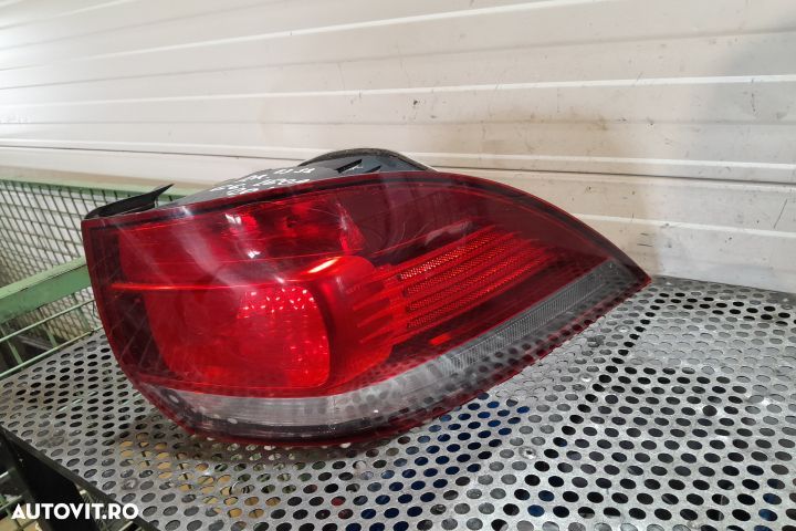 Lampa / Tripla stop dreapta pe aripa Volkswagen VW Golf 6 [2008 - 201 - 2