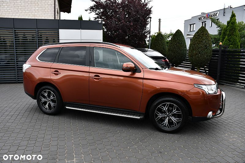 Mitsubishi Outlander 2.0 2WD CVT Diamant Edition+ - 29