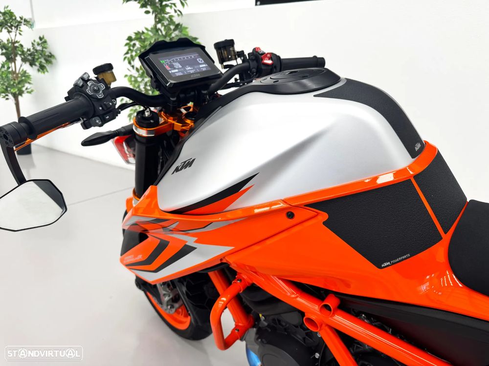 KTM Superduke 1290 R - 13