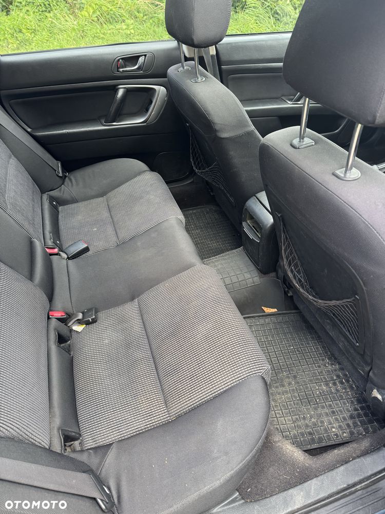 Subaru Outback - 7