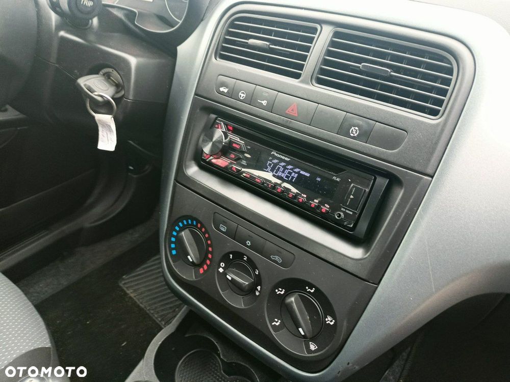 Fiat Grande Punto - 31