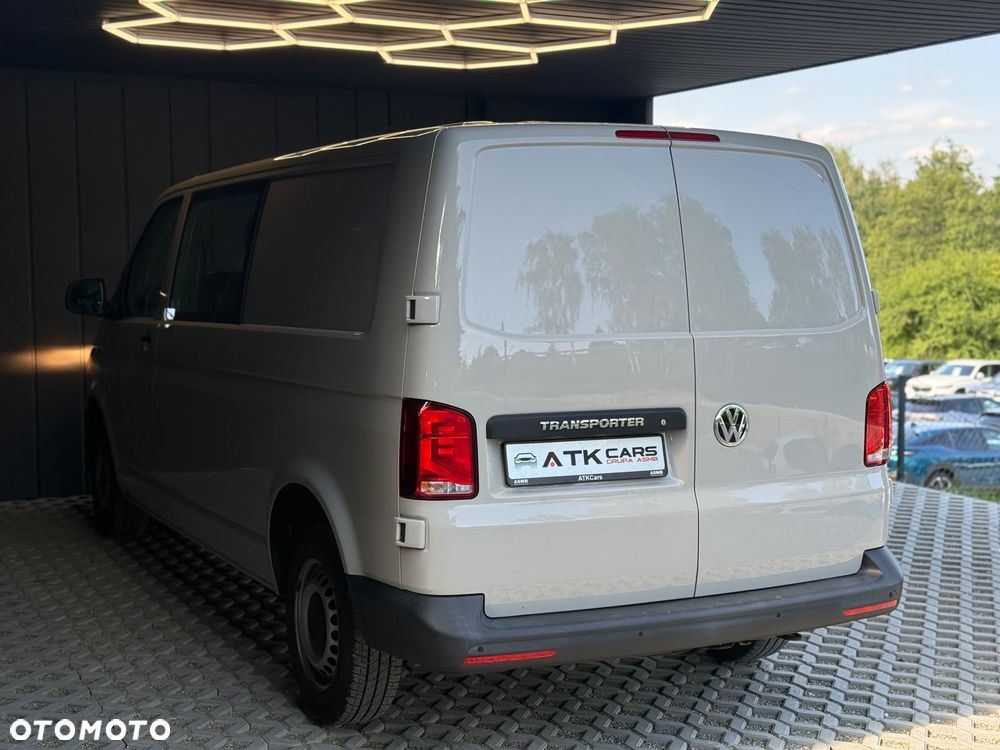 Volkswagen Transporter - 9