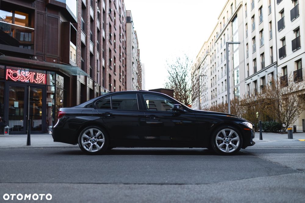 BMW Seria 3 335i xDrive - 5
