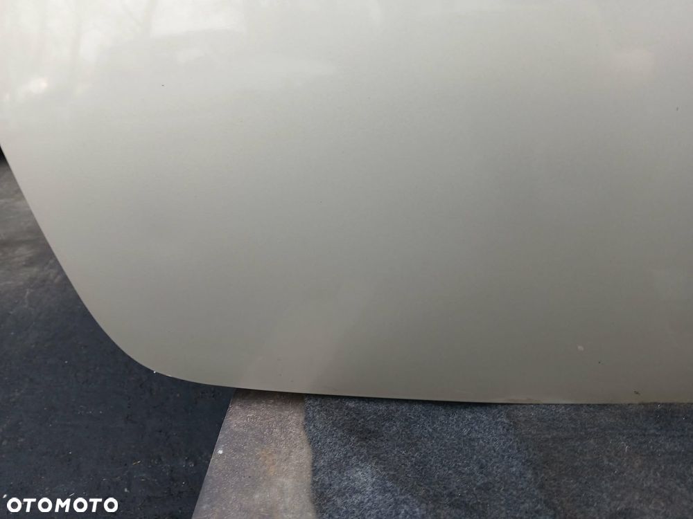 Renault Clio III Klapa bagażnika kod lakieru TED11 - 2