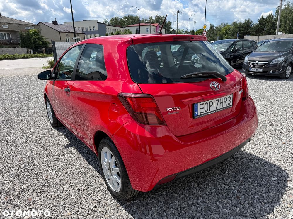 Toyota Yaris 1.0 Entry EU5 - 5