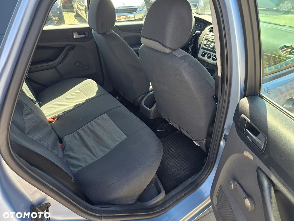 Ford Focus - 10