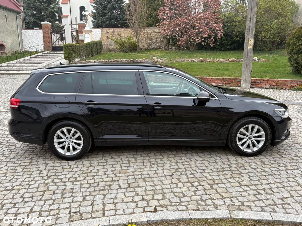 Volkswagen Passat 2.0 TDI (BlueMotion Technology) Highline - 4