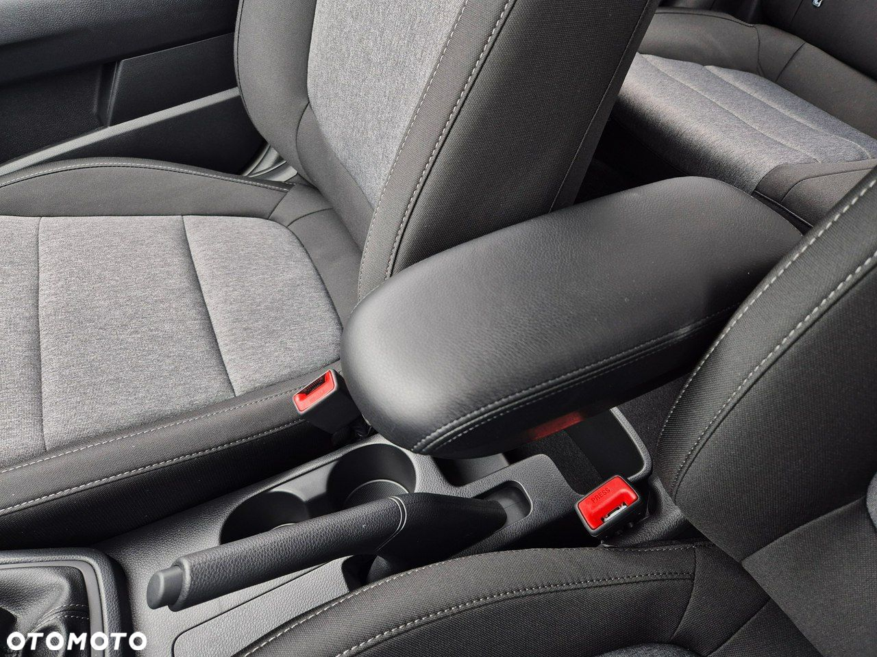 Kia Stonic - 28