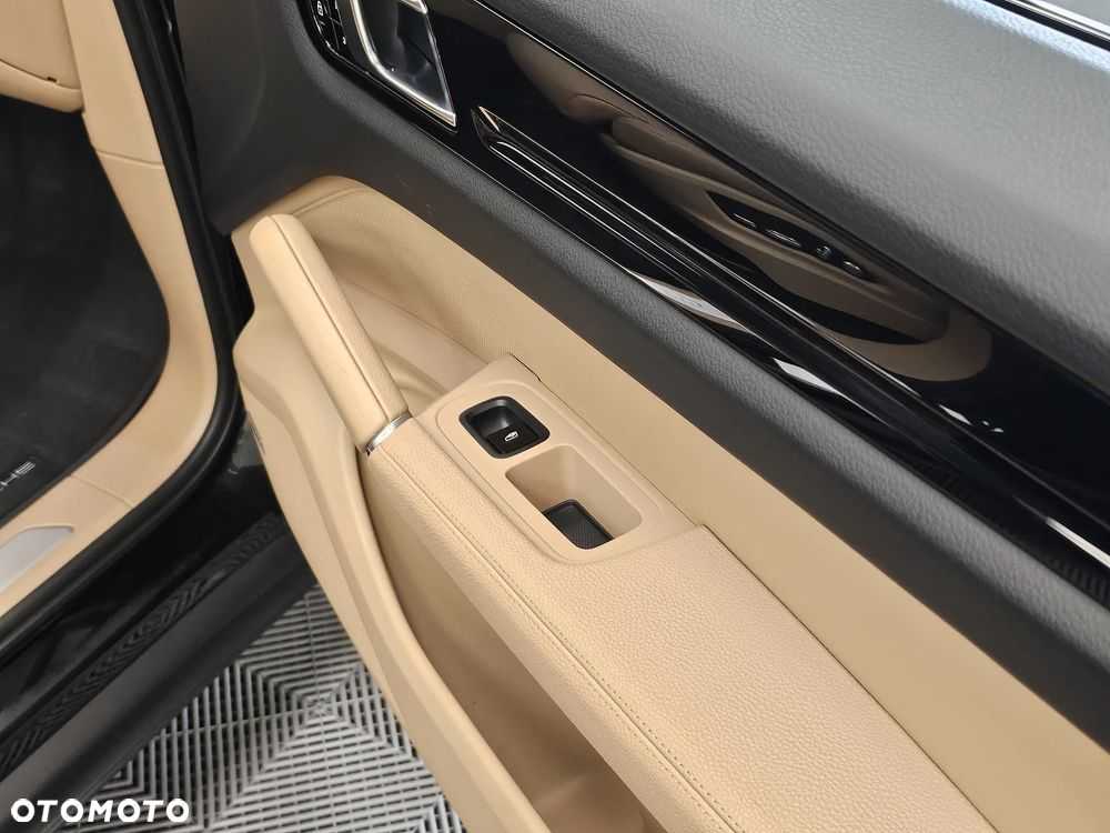 Porsche Cayenne Tiptronic S - 30