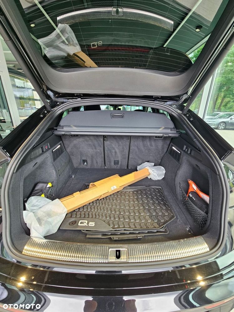 Audi Q5 Sportback - 32