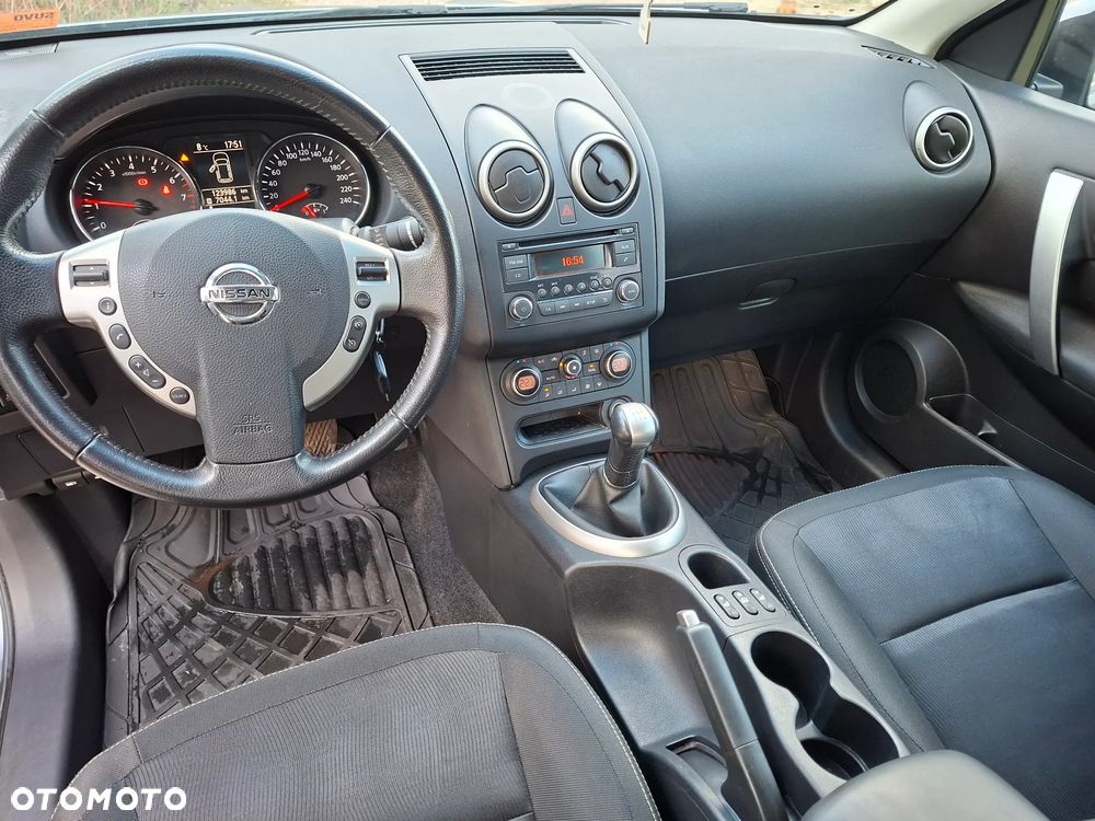 Nissan Qashqai 1.6 visia - 26