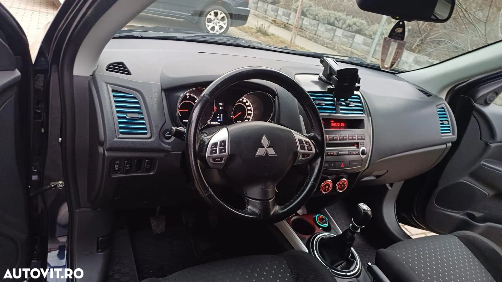 Mitsubishi ASX - 8