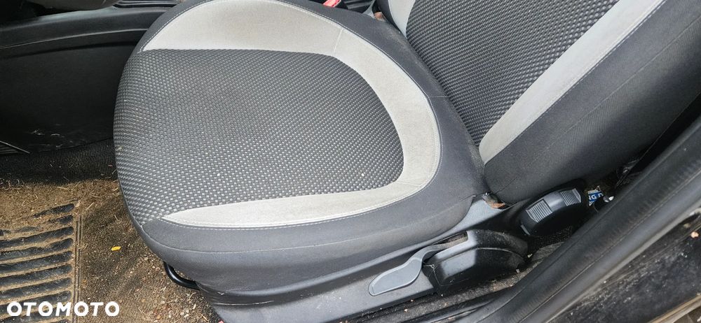 Fotel kierowcy pasażera kanapa Fiat Punto III 2012 Twinair 5d hatchback - 2