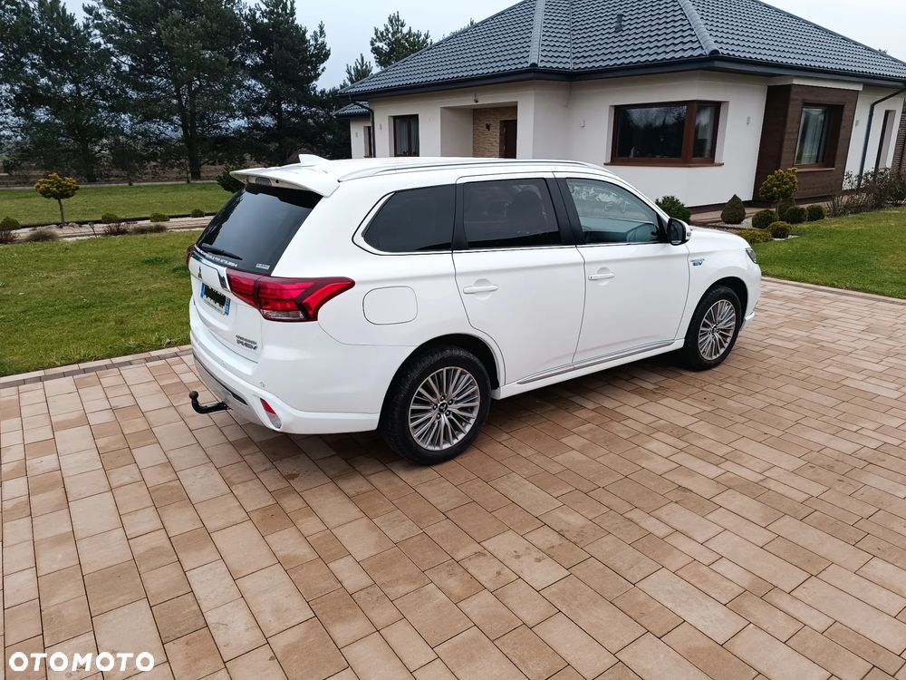 Mitsubishi Outlander 2.4 4WD Diamant+ - 13