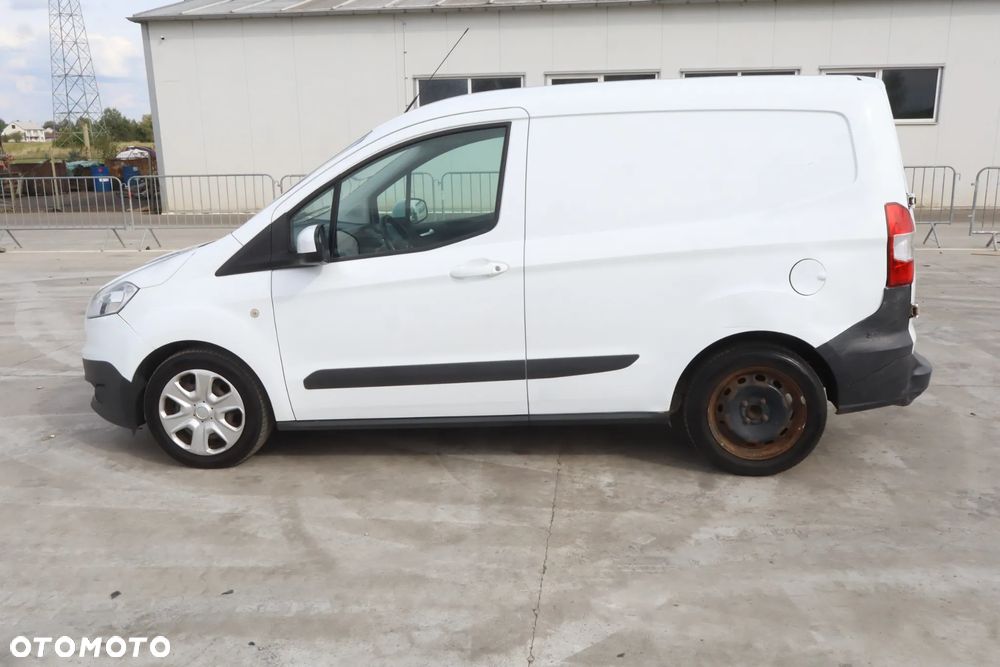 Ford Transit Courier Trend - 18