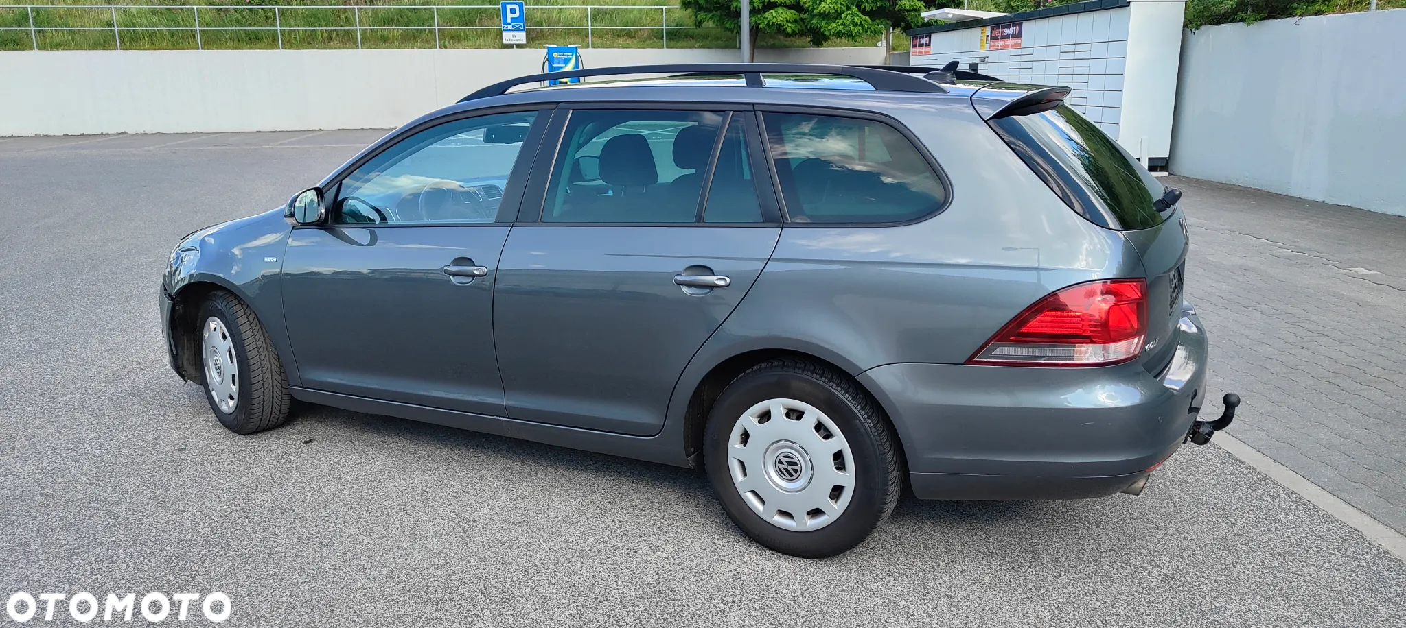 Volkswagen Golf Variant 1.6 TDI DPF MATCH - 10