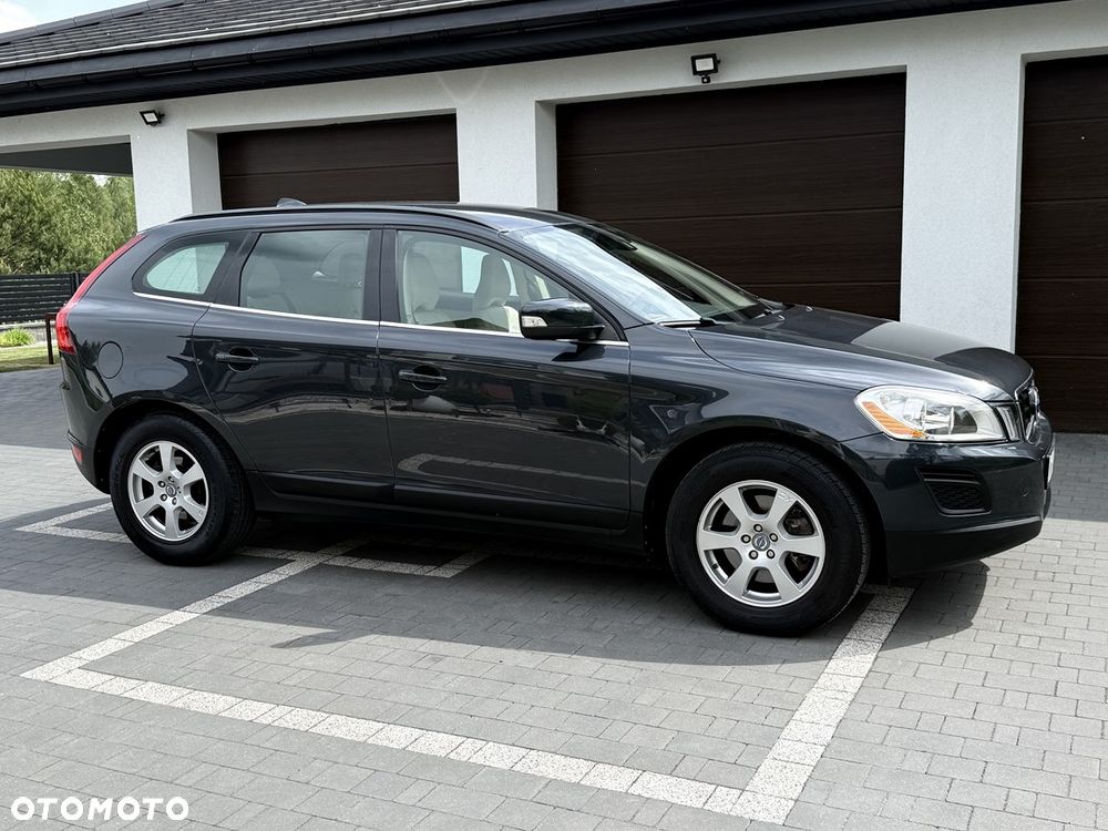 Volvo XC 60 DRIVe Momentum - 10