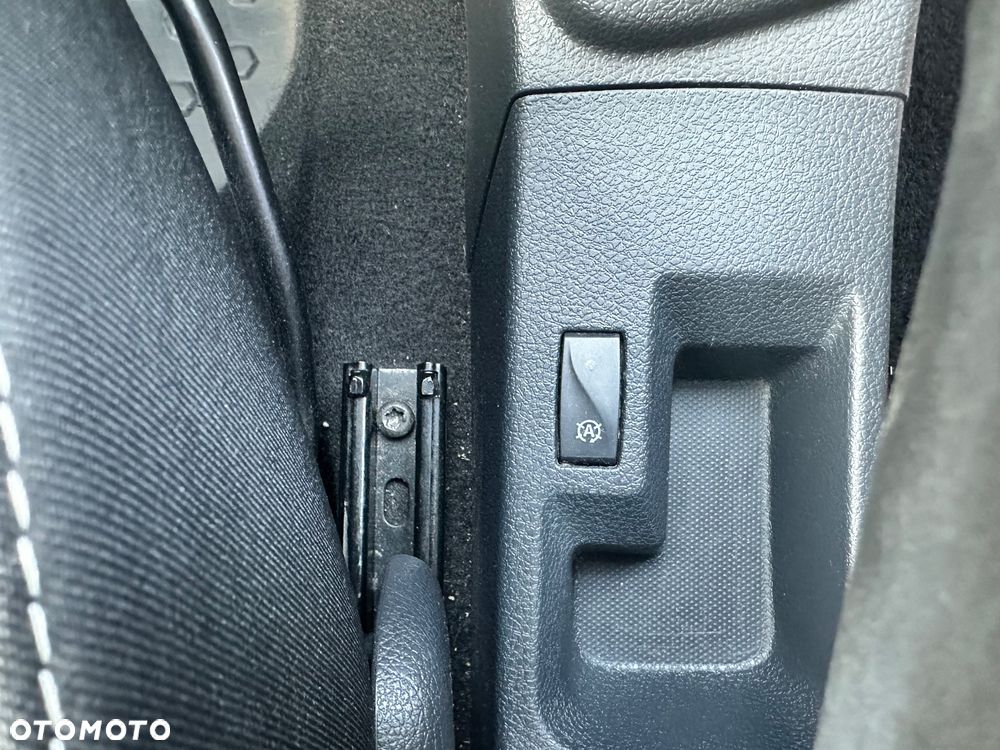 Dacia Logan 0.9 TCe Laureate S&S - 18