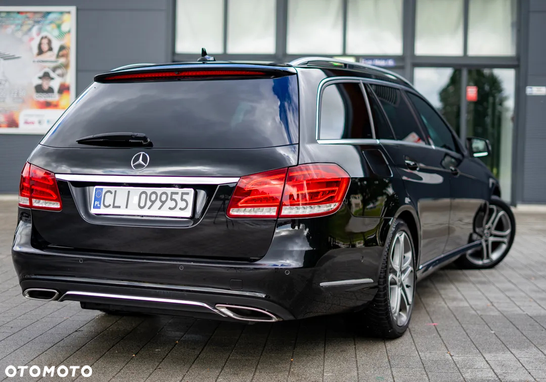 Mercedes-Benz Klasa E 300 T BlueTEC HYBRID 7G-TRONIC Elegance - 8