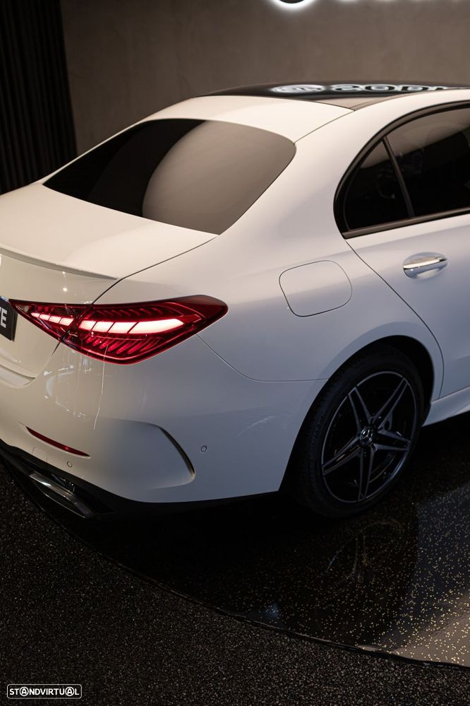 Mercedes-Benz C 300 e AMG Line - 52