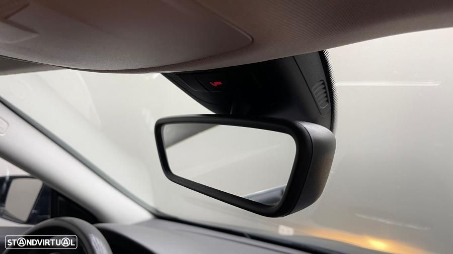 Mercedes-Benz CLA 200 Shooting Brake d 7G-DCT UrbanStyle Edition - 31