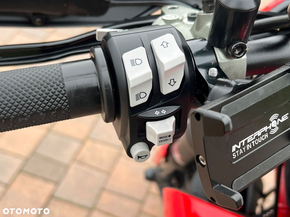 Ducati Hypermotard - 26