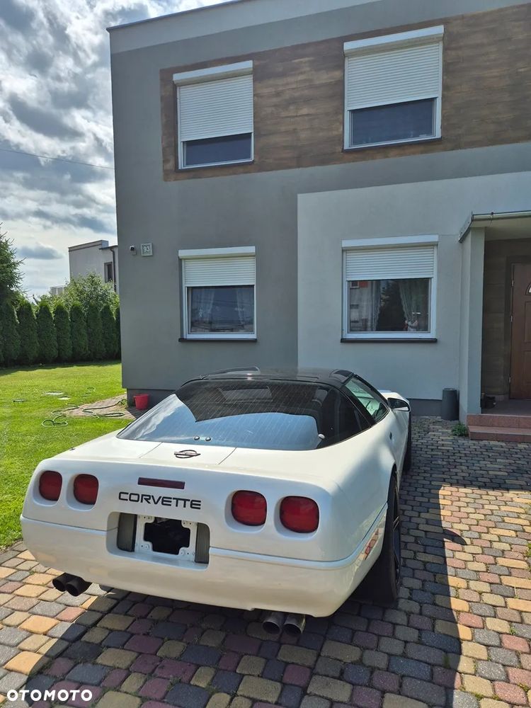 Chevrolet Corvette - 7