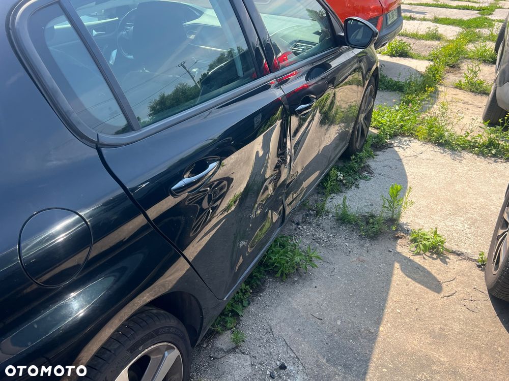 Peugeot 308 - 13