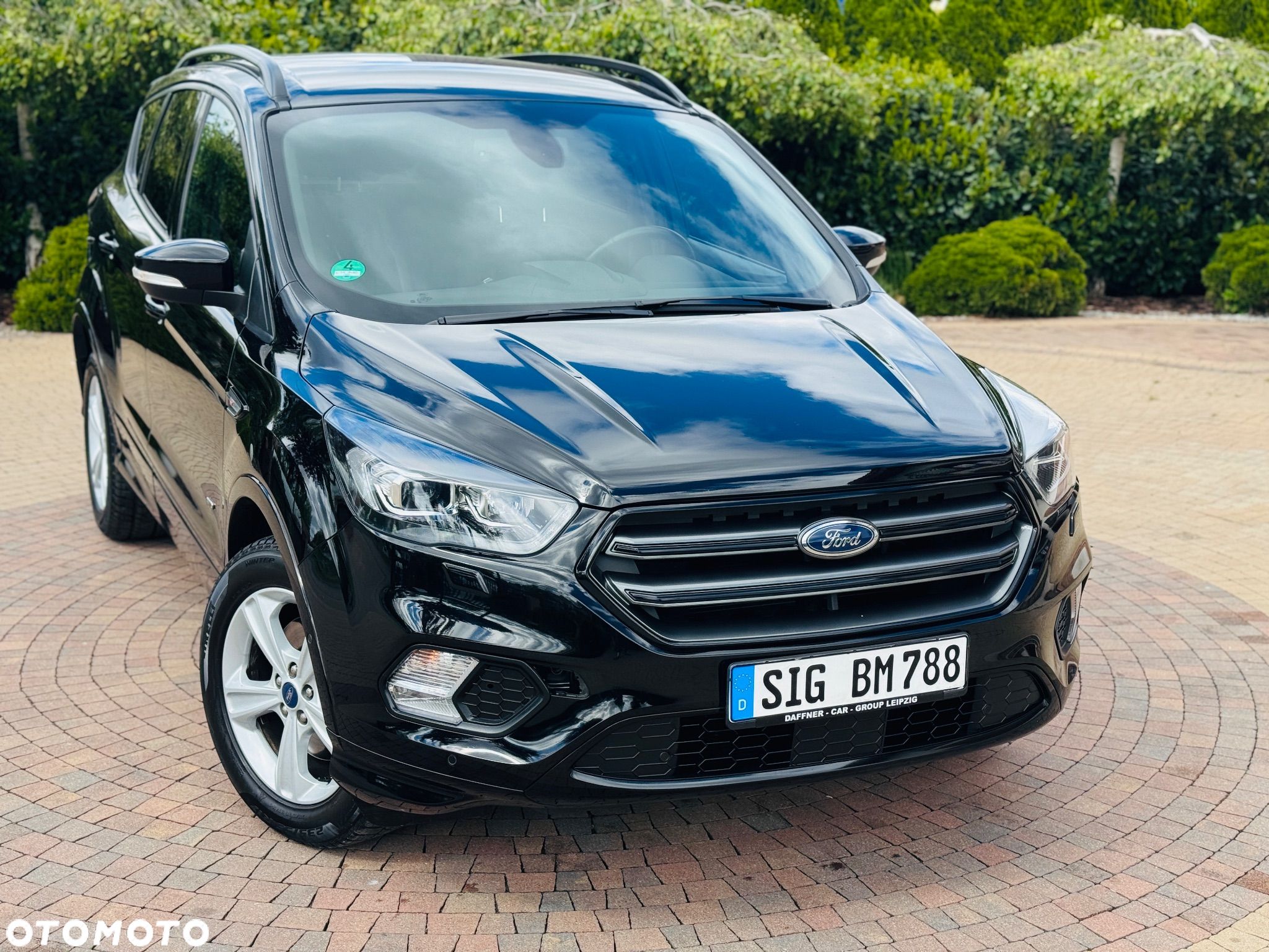 Ford Kuga 1.5 EcoBoost 4x4 ST-Line - 1