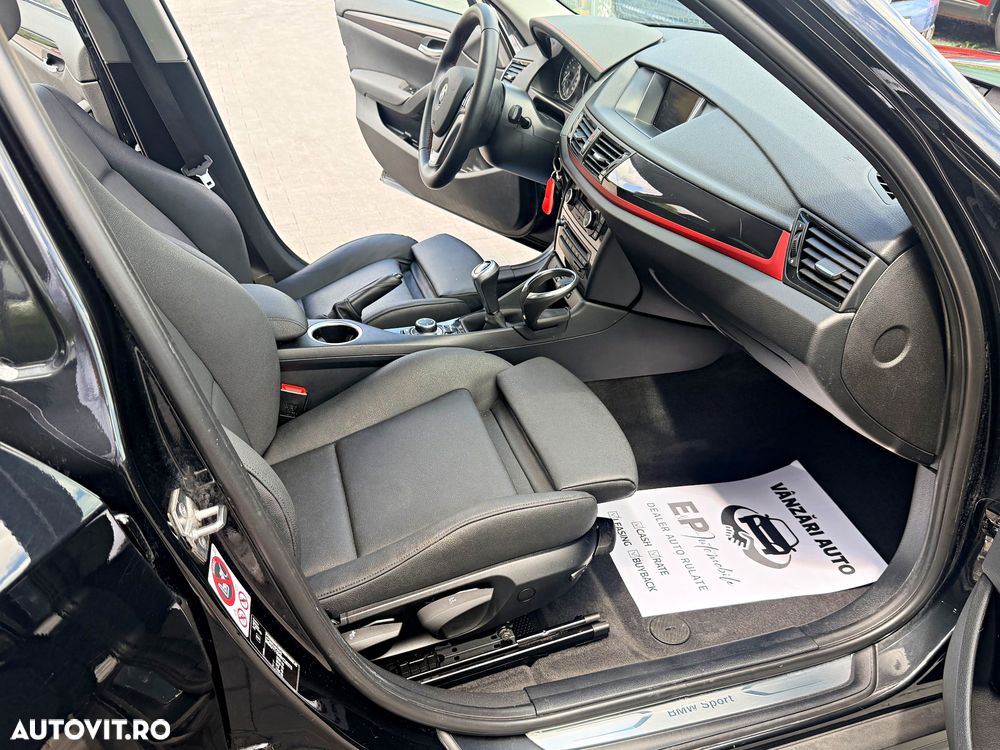 BMW X1 sDrive18d xLine - 17