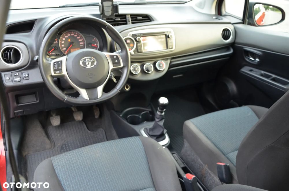 Toyota Yaris 1.33 Premium - 19