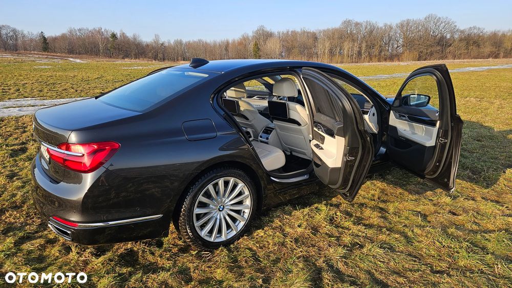 BMW Seria 7 730d xDrive - 21