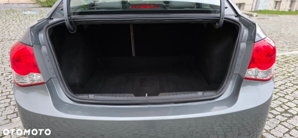 Chevrolet Cruze 1.8 LT+ - 16