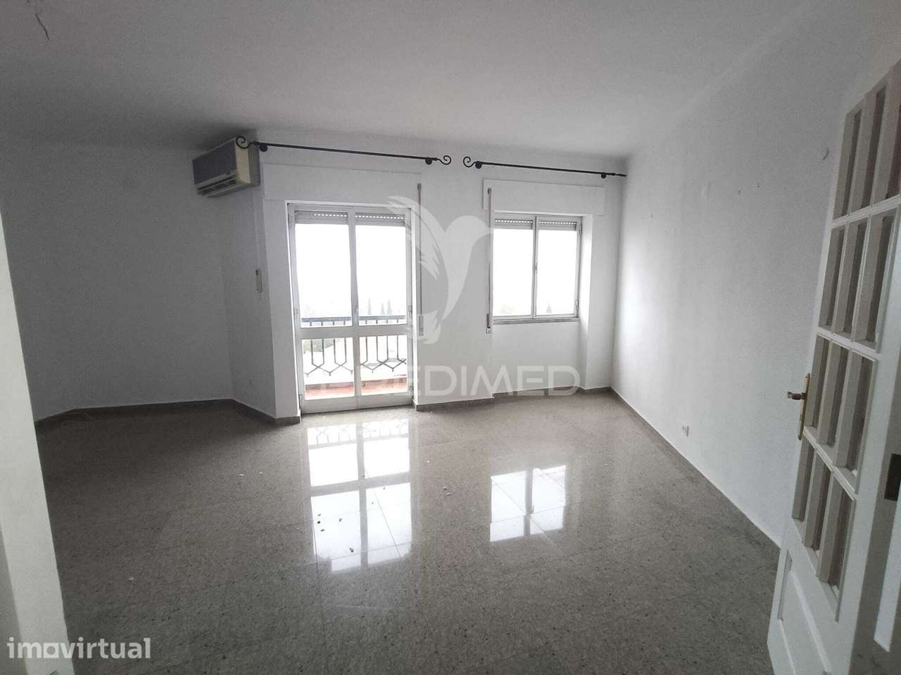 Apartamento T2 no centro de Beja com vista sobre a planície alentejana - Grande imagem: 2/27