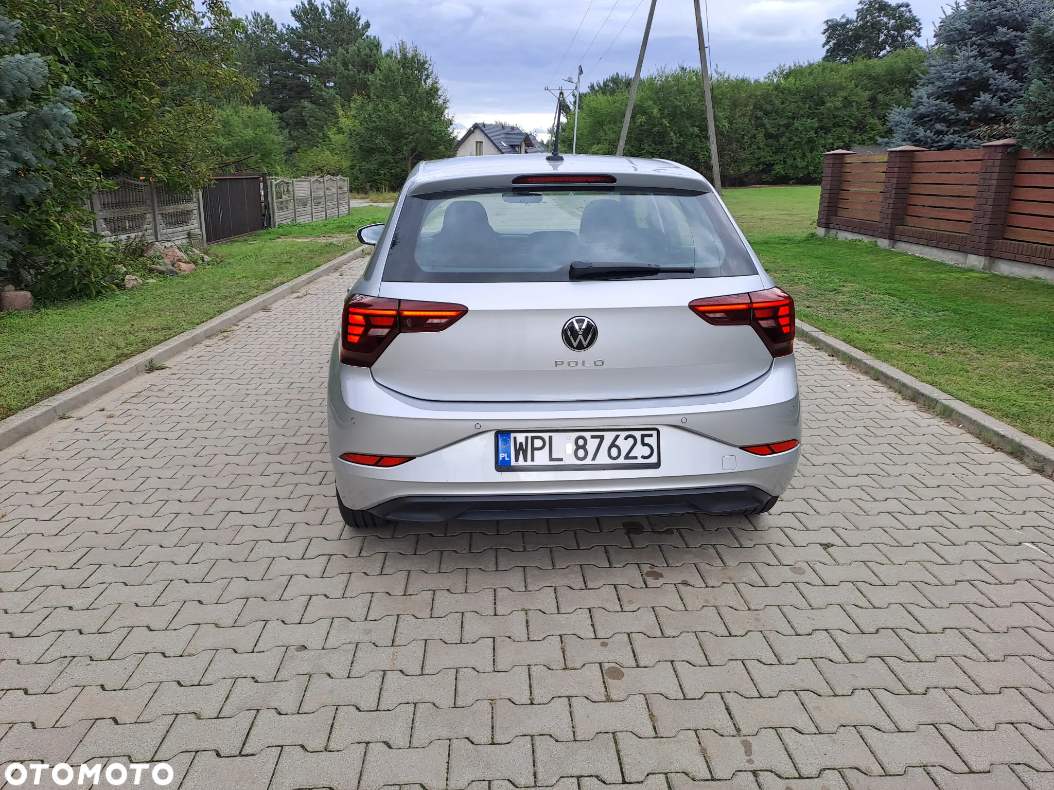 Volkswagen Polo 1.0 ACTIVE - 2