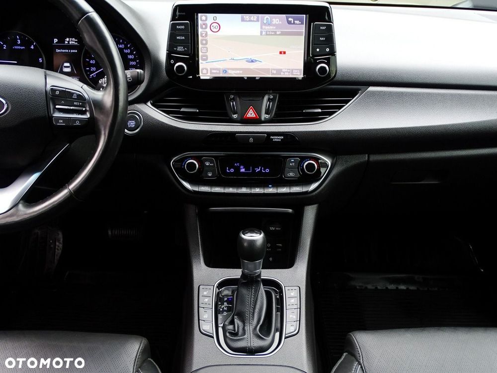 Hyundai i30 1.6 CRDI Premium DCT - 32