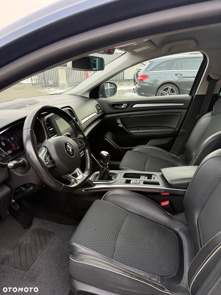 Renault Megane TCe 140 GPF BOSE EDITION - 12