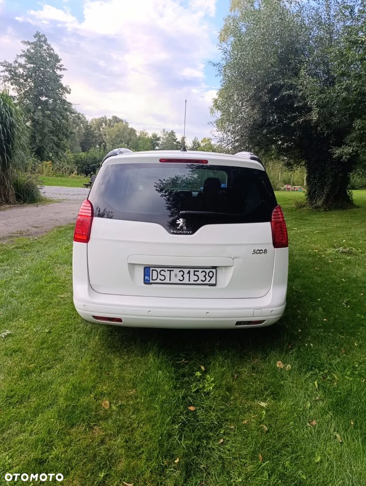 Peugeot 5008 - 5