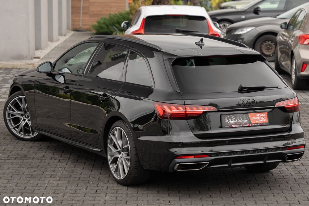 Audi A4 Avant 40 TFSI S tronic S line - 15